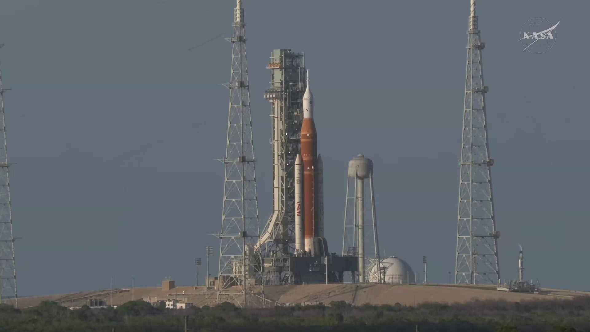 Liftoff-ul care prinde contur în sufletul Orion, de la Kennedy Space Center, nu este doar un act de inginerie sau o demonstrație de tehnologie avansată