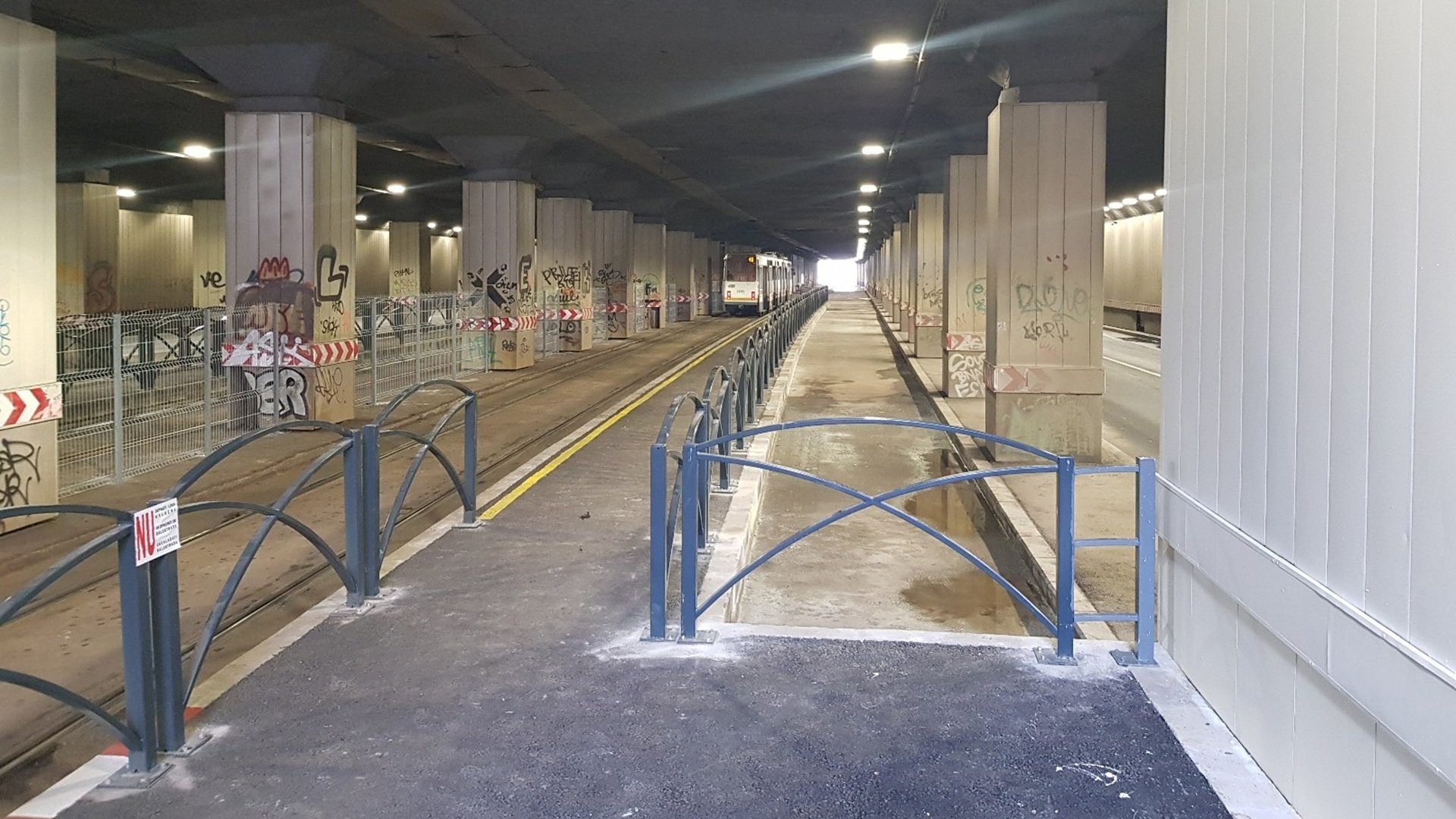 Asociația Metrou Ușor cere Primăriei Capitalei îmbunătățirea proiectului de reabilitare a Pasajului Victoriei, criticând lipsa de atenție față de nevoile călătorilor