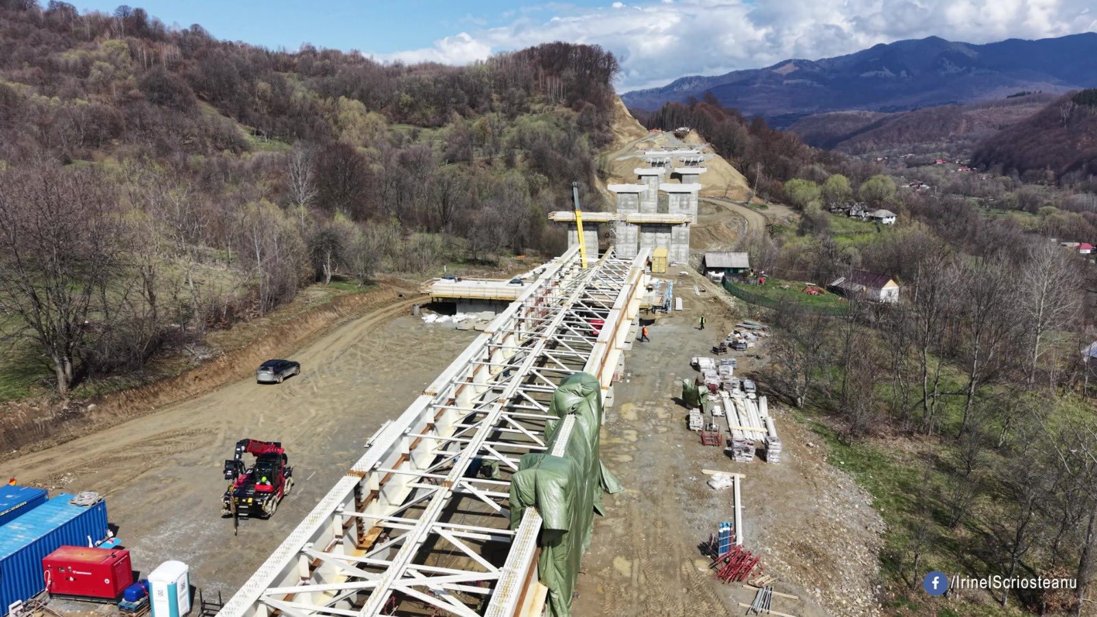 Șantier COLOȘAL pe autostrada spre Vest: Peste 1000 de muncitori la treabă!