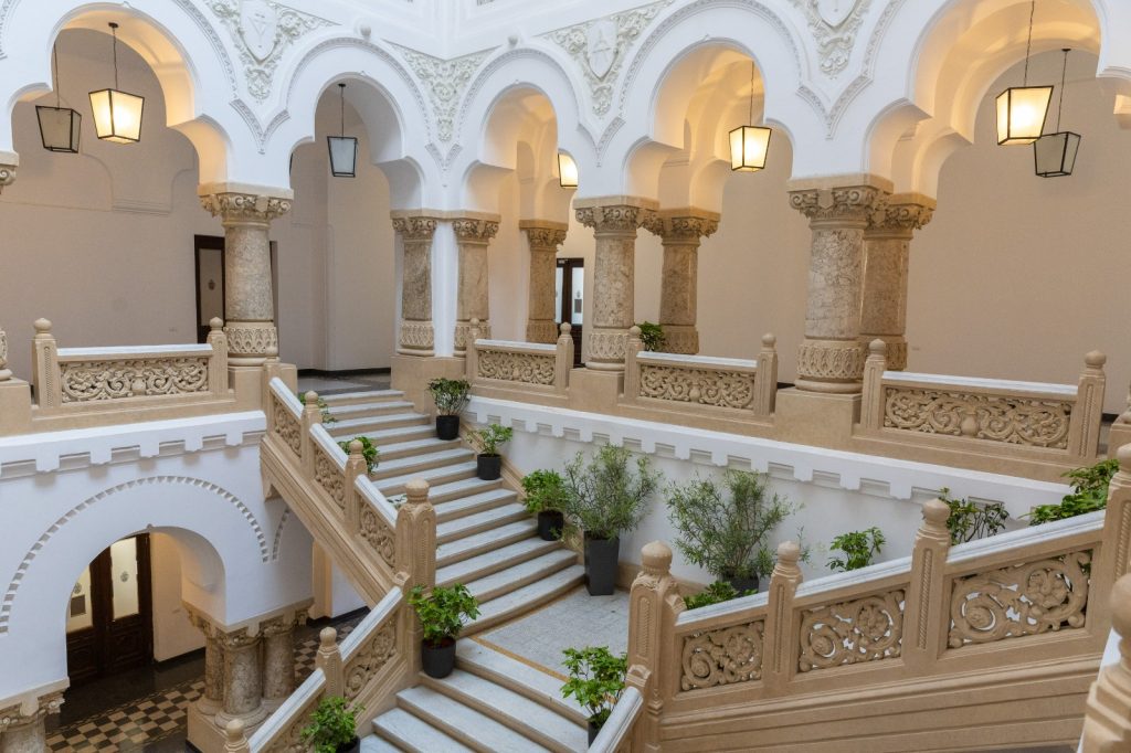 Vizite la Primăria București, în weekend: Ce poți vedea