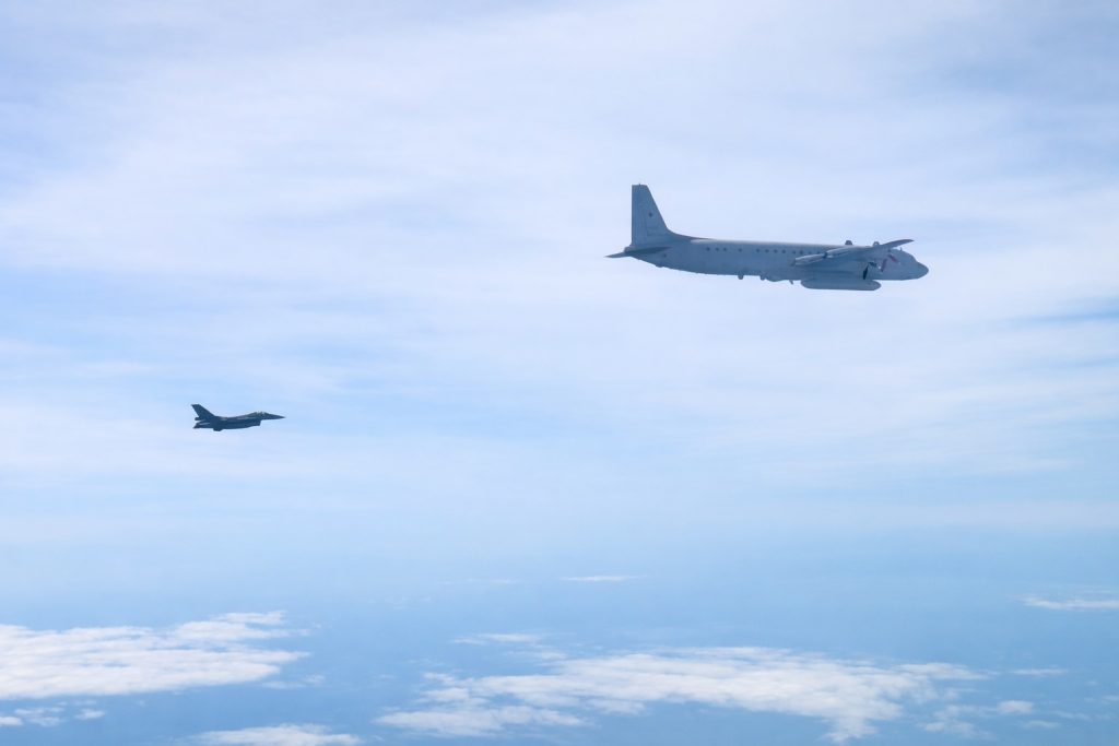 F-16 ROMÂNEȘTI, misiune de interceptare: Avion Rusesc, la granița baltică