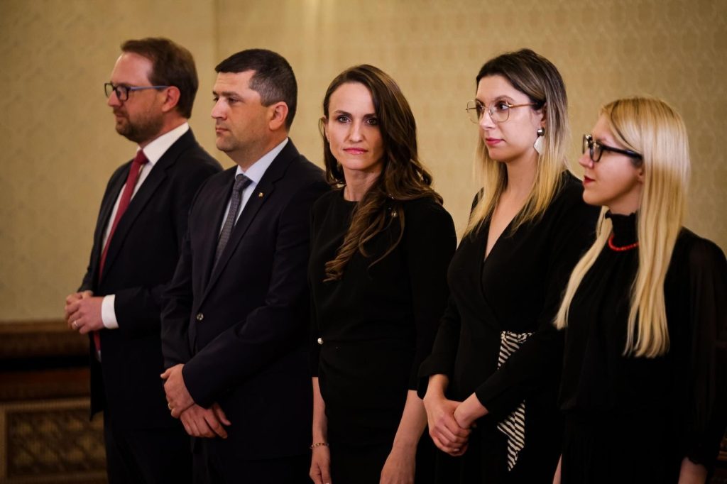 Nu cedăm! Luptă pentru România liberă în fața puterii fără responsabilitate