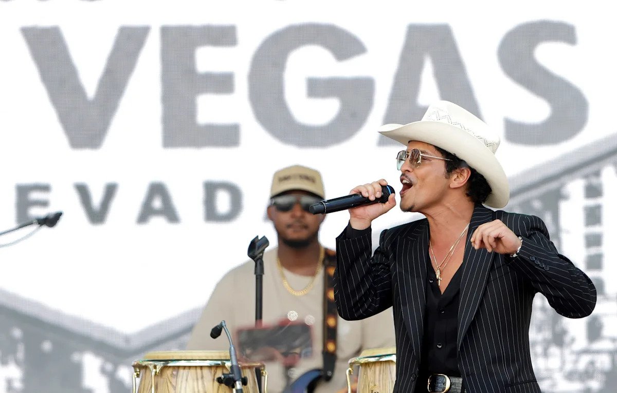 Noul rege al Las Vegas-ului, sărbătorit cu paradă pe Strip