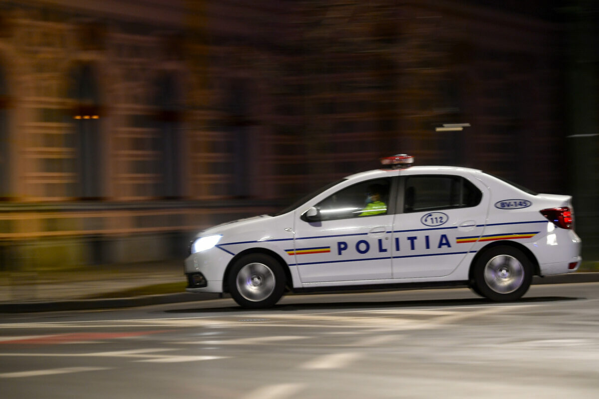 Accident tragic de Paște în Ilfov: Doi tineri și-au pierdut viața după ce mașina s-a izbit de un copac