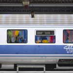 Copac pe șine: Trenurile blocate pe ruta Brașov-Sighișoara