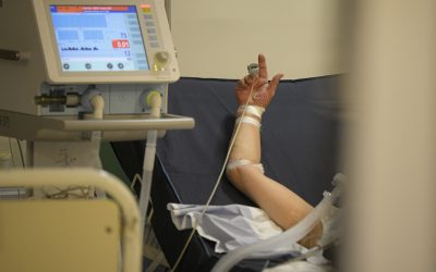 Mutație genetică: Pacient HIV vindecat complet după transplant