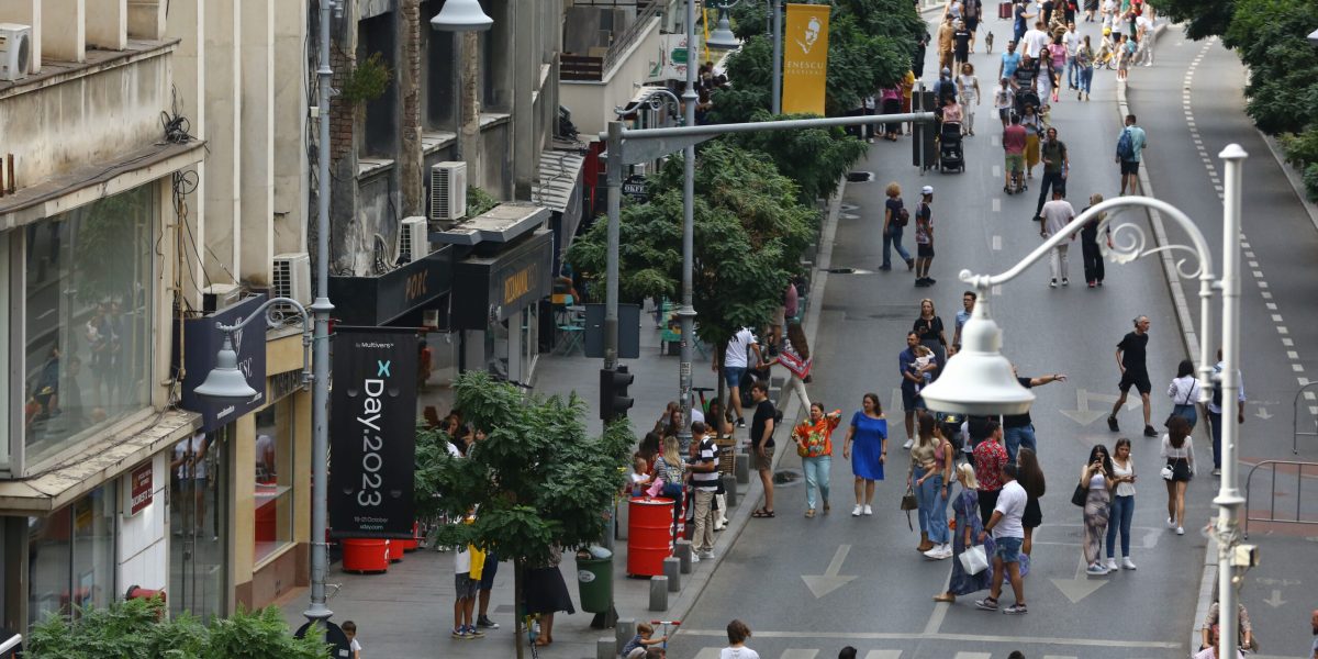 București pe plăcuțe de stradă – de la Iancu Jianu la Hitler, istoria uitată a capitalei