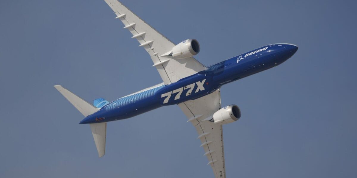 Emirates, restricții menținute: Zboruri reduse pentru compania aeriană