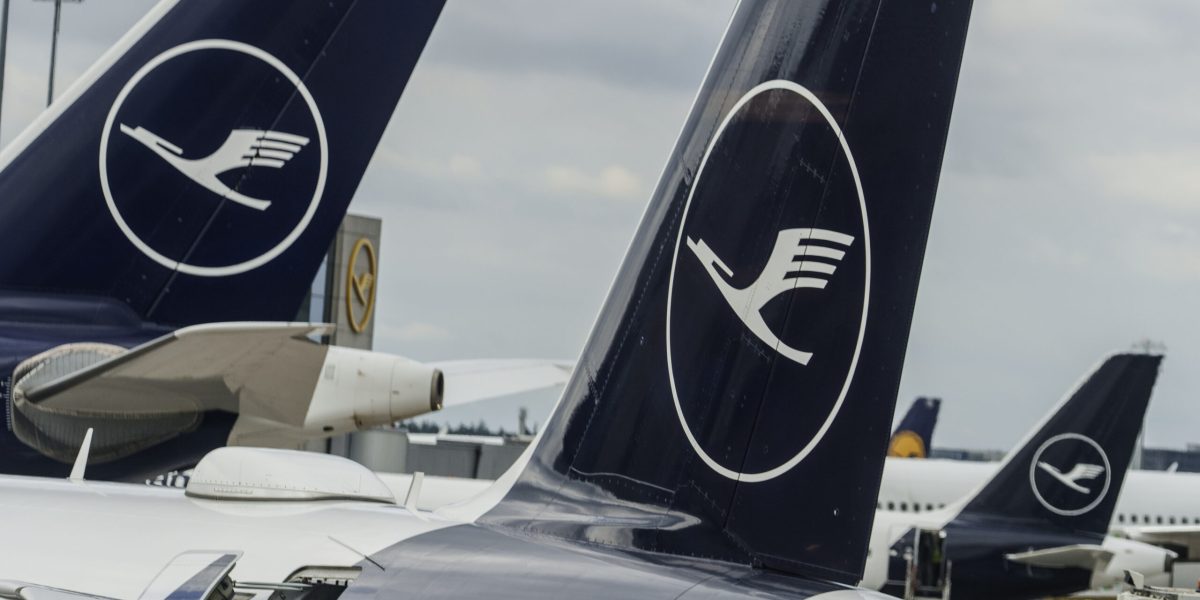 Traficul aerian dintre România și Germania este serios afectat vineri, după ce o grevă declanșată în cadrul companiei Lufthansa a dus la anularea a peste 20 de zboruri