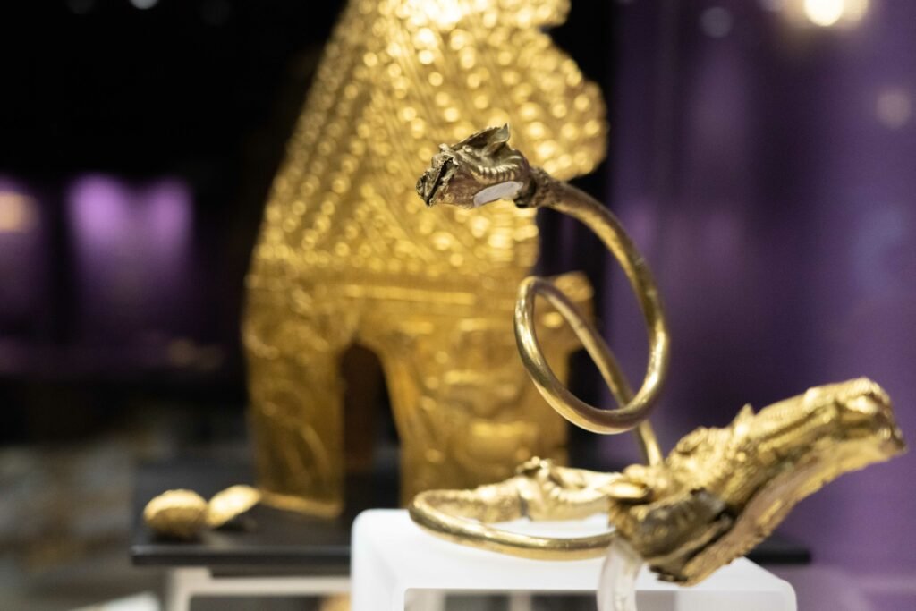 Jaful Tezaurului Dacic: Olandezii cer 5,5 ani pentru hoți. Mama tâlharului, șocată