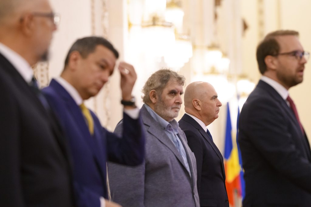 ZiUA decisivă: PSD retrage sprijinul pentru Bolojan, PNL convoacă liderii