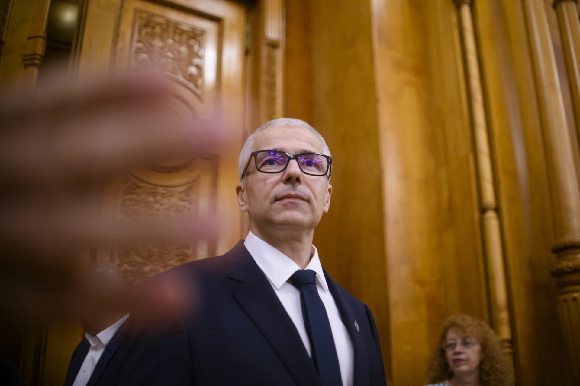 Atenție, România: O nouă teorie a conspirației zguduie lumea