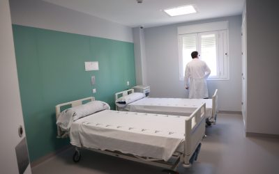 Ce face o „doula a morții”? Profesia care stârneşte controverse