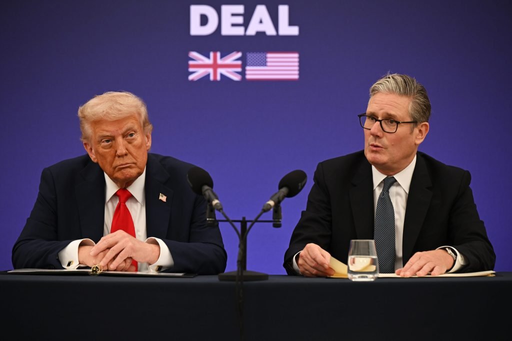 Keir Starmer: Rămânerea în NATO servește SUA, spune premierul britanic