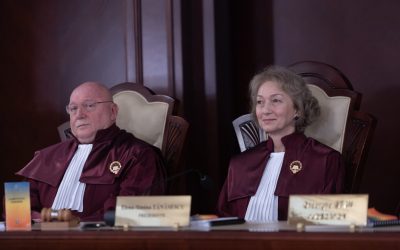 Fragilitatea democrației: Atacurile vin din interior, nu dinspre exterior