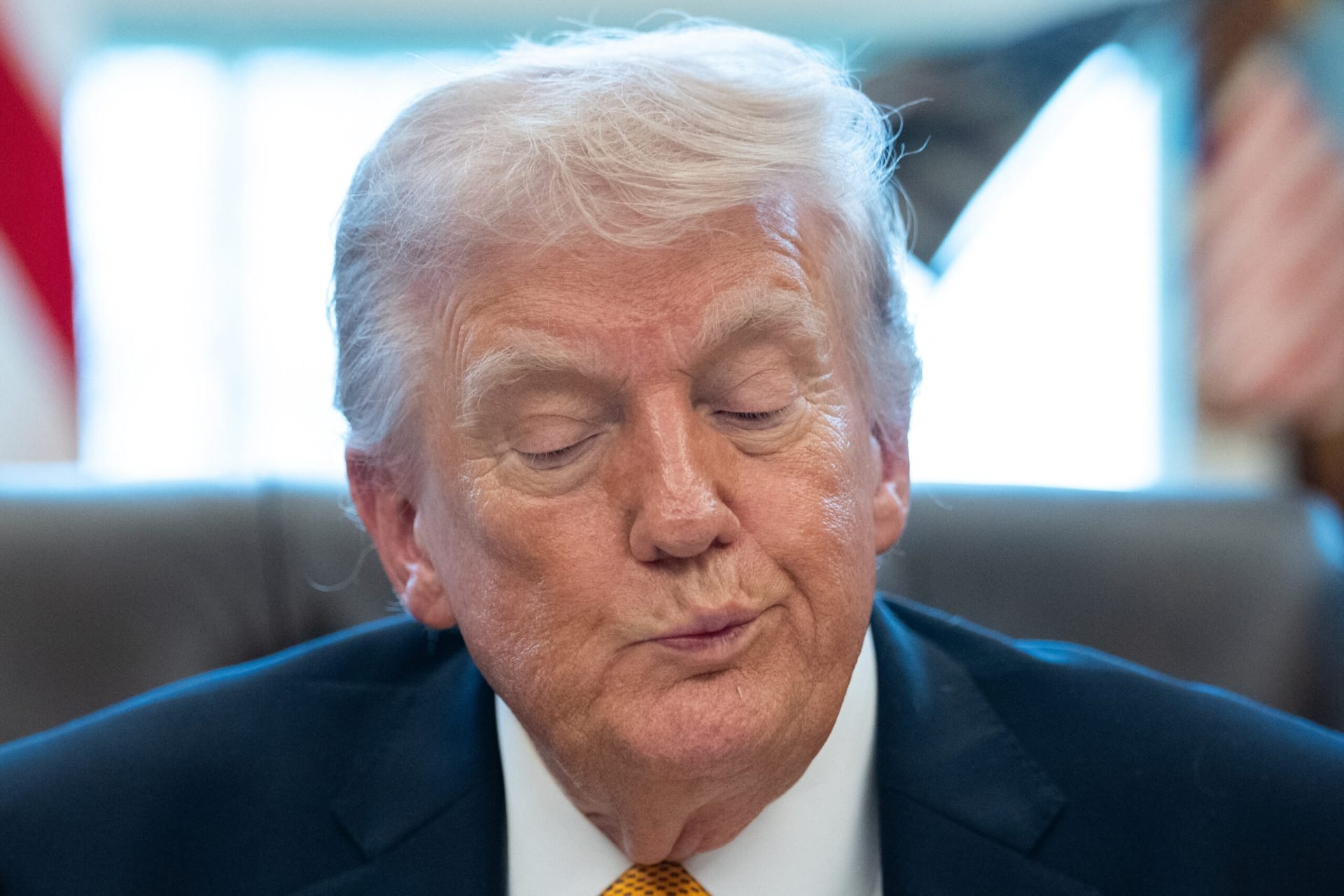 Trump, indiferent de Iran: Marina SUA blochează Strâmtoarea Ormuz