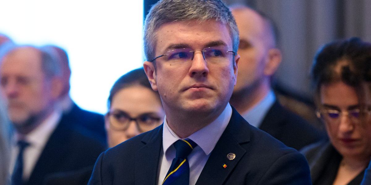 Angajații de la Șantierul Naval Mangalia pot primi restanțele de Paști