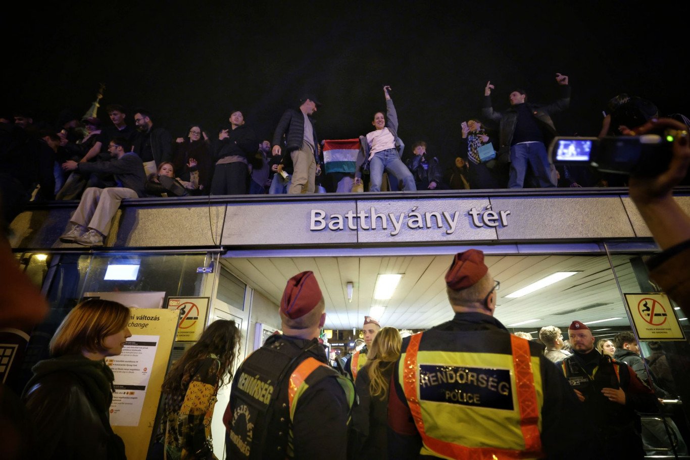 Măcel electoral: Rezultatul votului, contestat dur în România