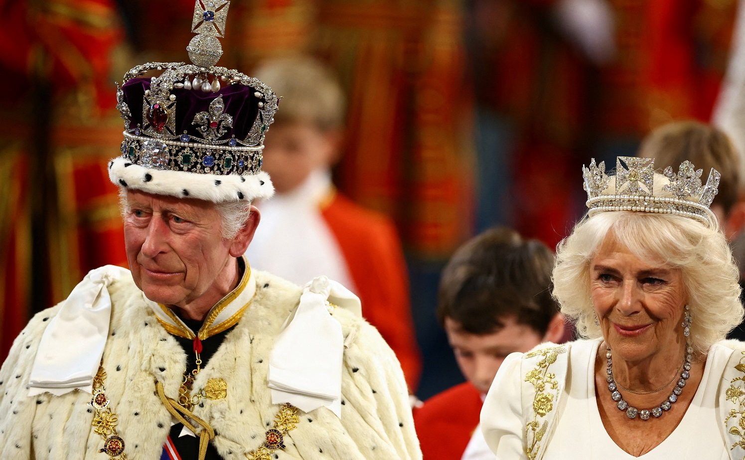 Familia regală britanică a participat duminică la o slujbă de Paște la Castelul Windsor, context în care toți membrii s-au afișat uniți, în timp ce prezența fostului prinț Andrew nu a fost remarcată
