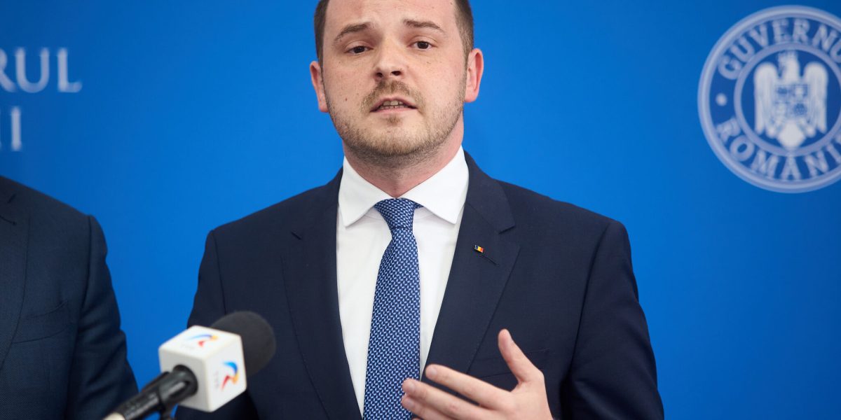 Bani pentru rezidenți: Gărzile devin remunerate. Rogobete: Ei sunt viitorul, punct