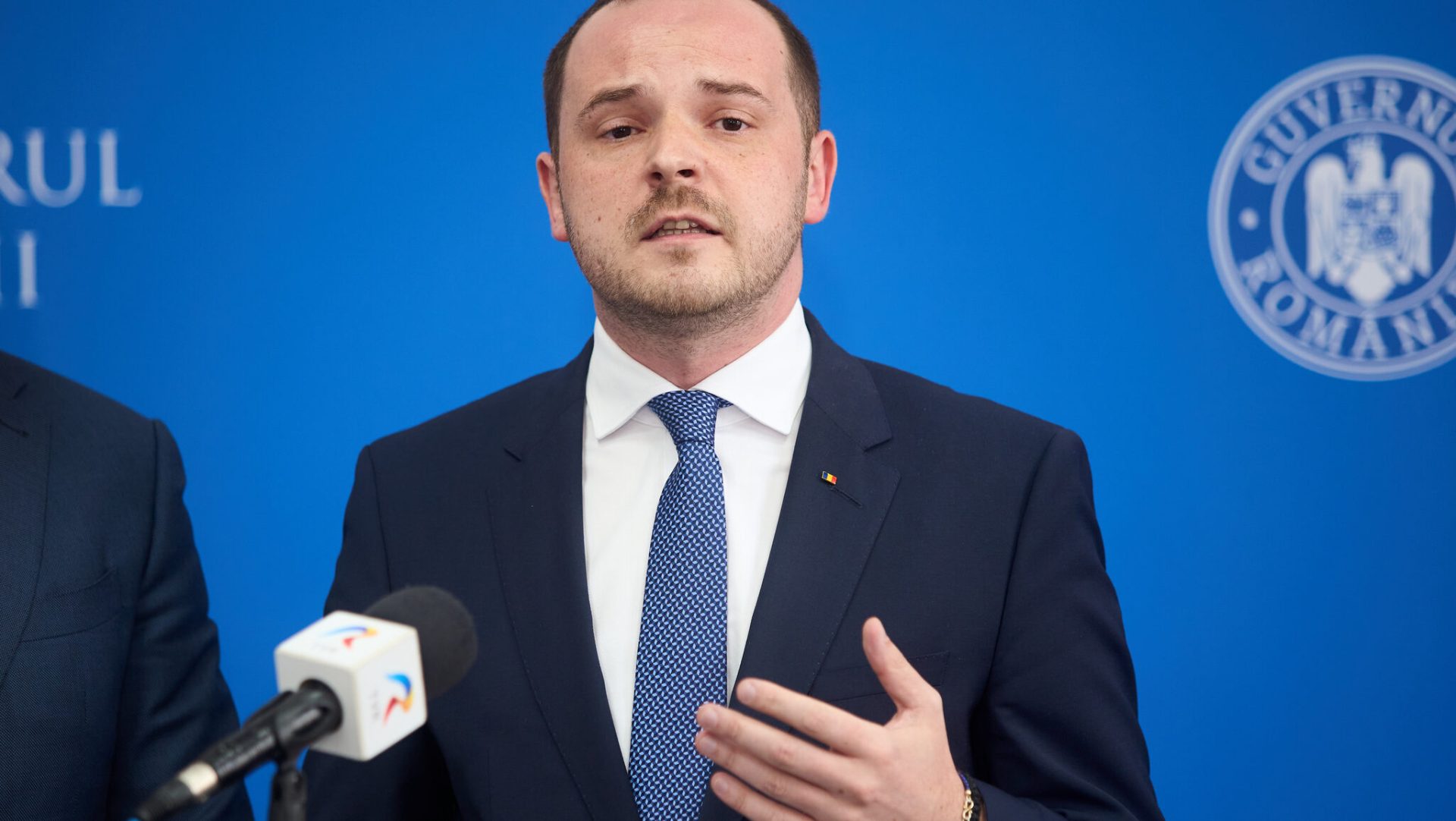 Bani pentru rezidenți: Gărzile devin remunerate. Rogobete: Ei sunt viitorul, punct