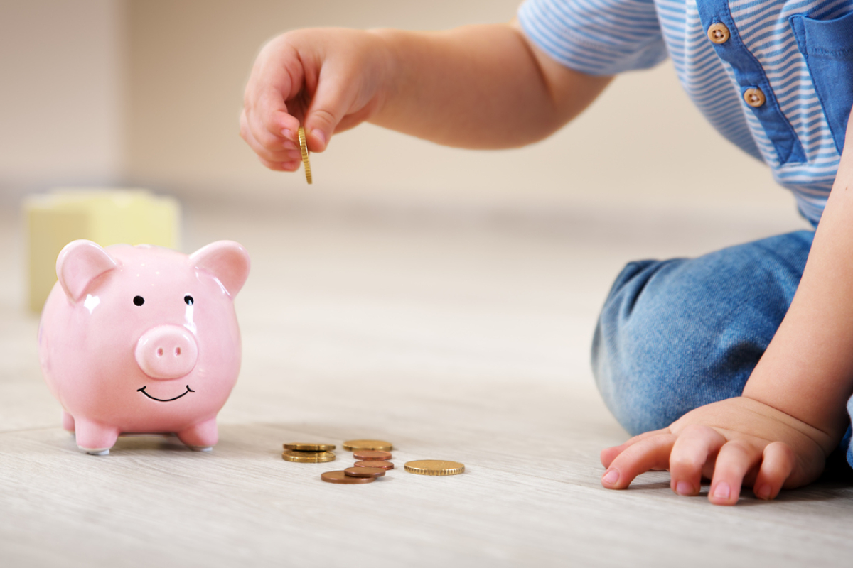 Alocațiile și indemnizațiile, mai repede în aprilie. Când primesc românii banii?