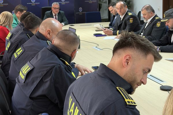 Controale MASIVE la firmele cu legume-fructe din import: ANAF, Vamă și ANSVSA, pe fir