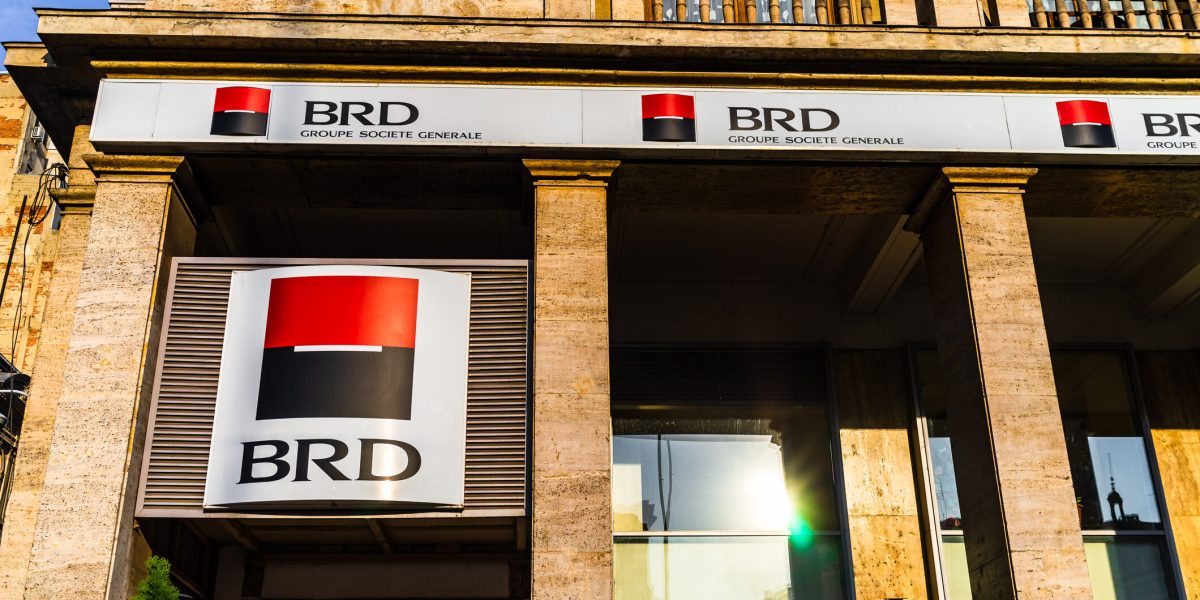 Bucurie pentru clienții BRD: Ce avantaje au cu noul buletin cu cip