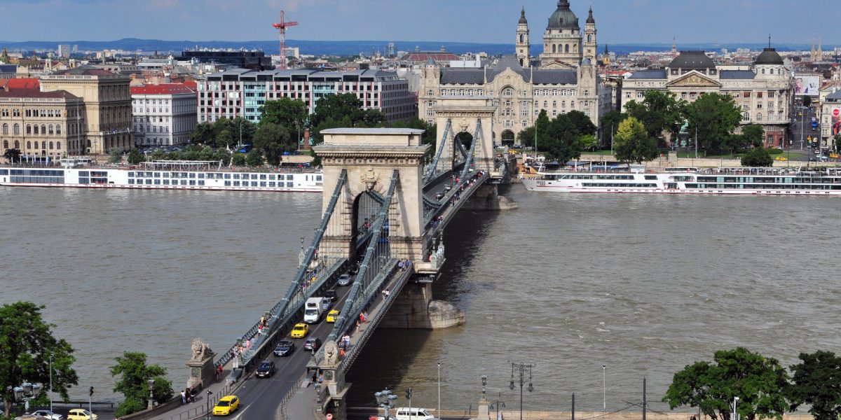 Balamaua radicală din Ungaria: cine poate decide viitorul, dincolo de Orban și Magyar