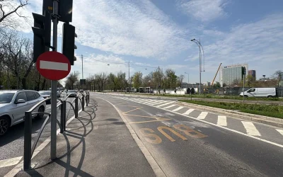 Banda unică pentru autobuze, pe Mihai I: Stații relocate, haos în București