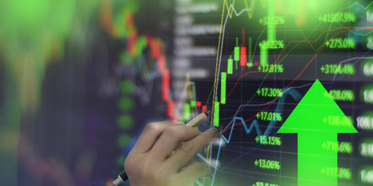 Creșteri spectaculoase pe burse după declarațiile lui Trump / Petrolul a coborât sub 100 dolari/baril