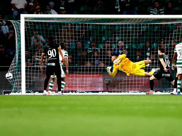 Adio, titlu! O campioană din Europa a făcut 2-2 cu locul 17, după goluri în minutele 90+2 și 90+4