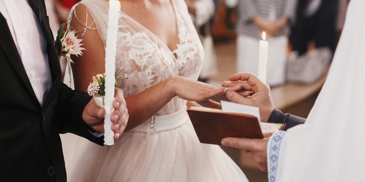 Cand-nu-se-fac-nunti-in-2027.-Tinerii-deja-isi-programeaza-evenimentele-pentru-anul-viitor-scaled.jp_.jpeg - StiriAlese