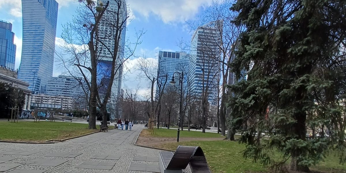 Varșovia, model pentru București: Trotuare libere și sute de km de piste de biciclete