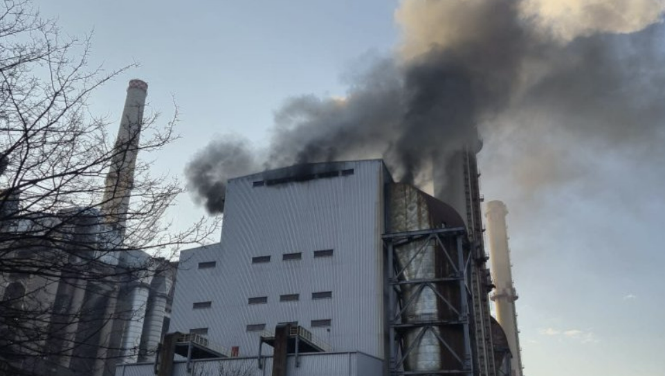 Incendiu la ROVINARI: Grup oprit de urgență, avarie la singurul activ