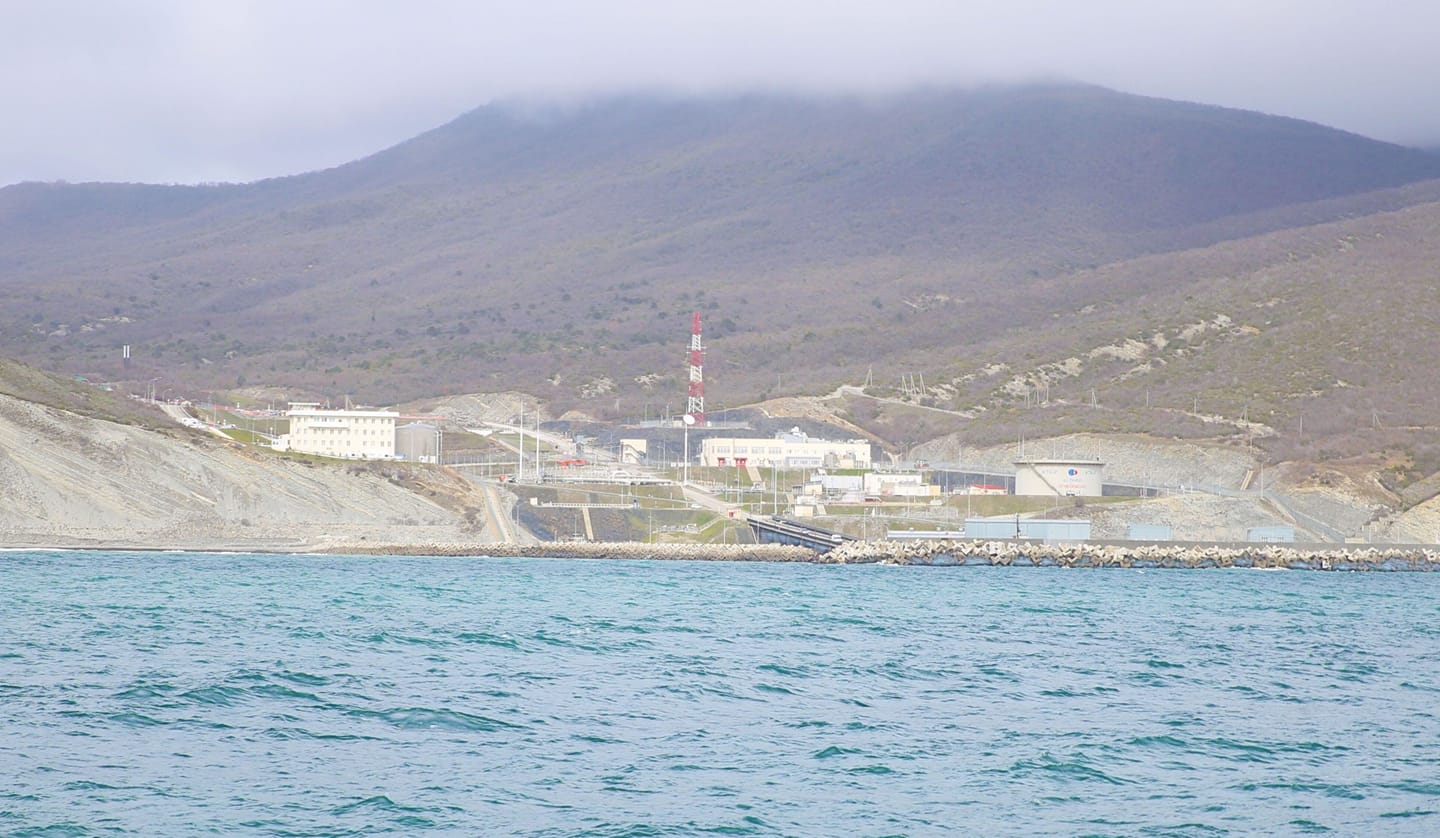 Ministerul Energiei din Kazahstan confirmă stabilitatea exporturilor de petrol prin CPC după anunțul atacului din Rusia Kazahstanul a anunțat marți că transporturile de petrol prin Consorțiul de conducte Caspian Pipeline (CPC) rămân stabile, chiar dacă Rusia a raportat un atac asupra infrastructurii din zonă