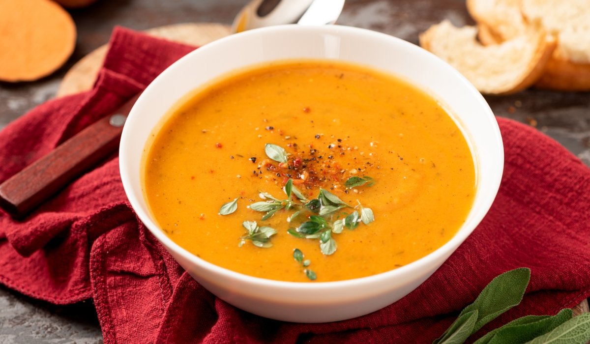 Supe detox după Paște: Rețete simple și rapide pentru o revenire ușoară