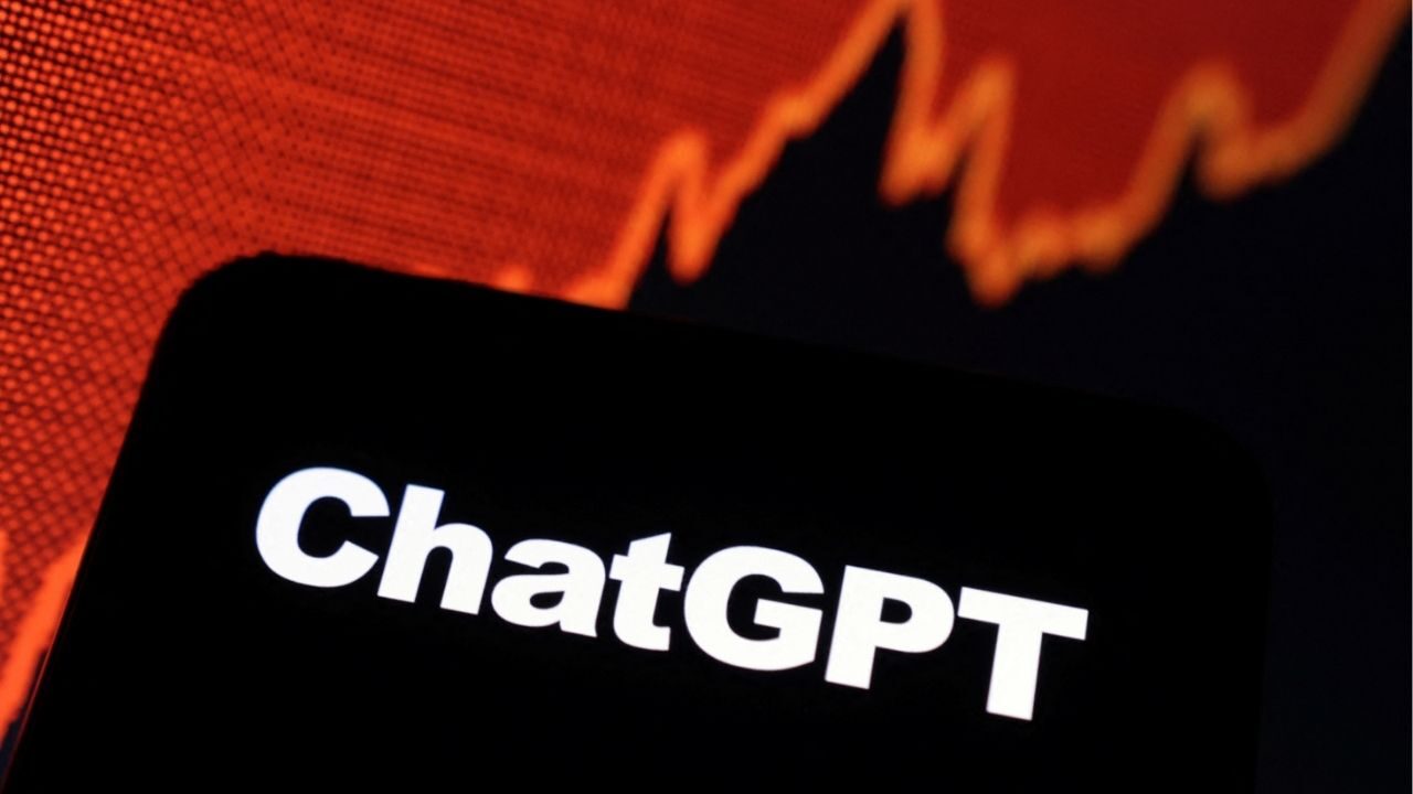 ChatGPT, picat! Mii de utilizatori afectați, confirmă Downdetector