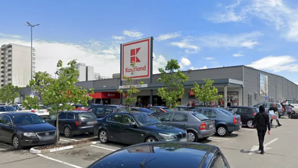 Kaufland își extinde oferta de produse: brandurile Lidl ajung în magazine Începând de astăzi, 8 aprilie, Kaufland introduce treptat în magazinele sale din România o serie de branduri cunoscute anterior clienților Lidl