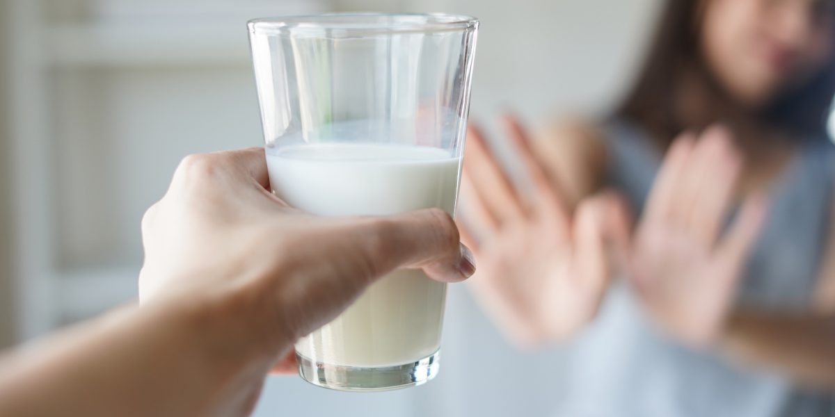 Laptele, pericol pentru creier? Avertismentul dur al neurologilor