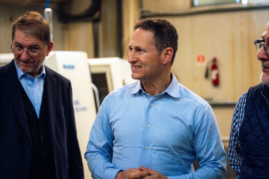 Șeful Sig Sauer, Ron Cohen, la Cugir: Parteneriat cu industria de armament