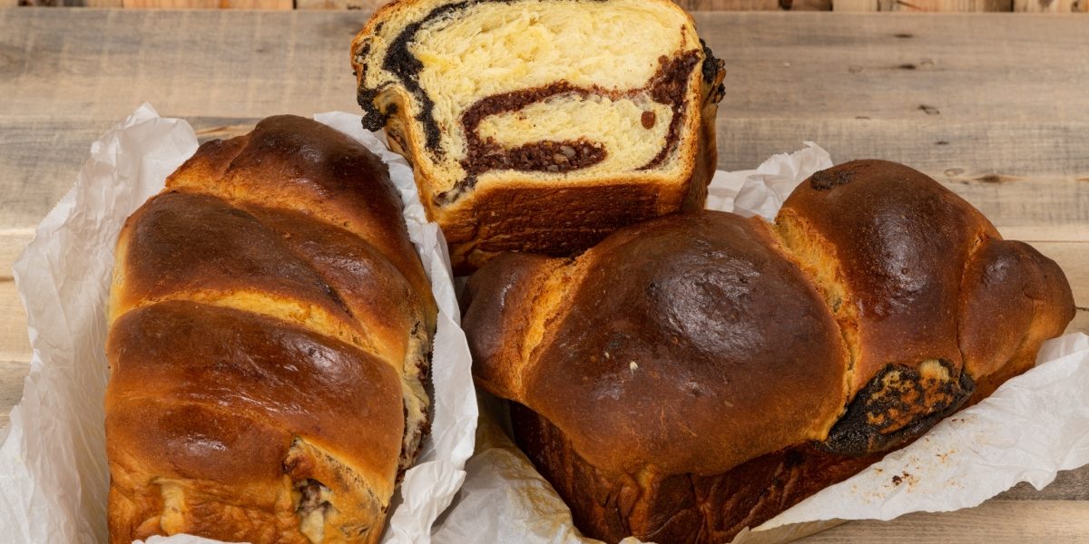 Cum păstrezi cozonacul proaspăt luni: Trucul genial dezvăluit