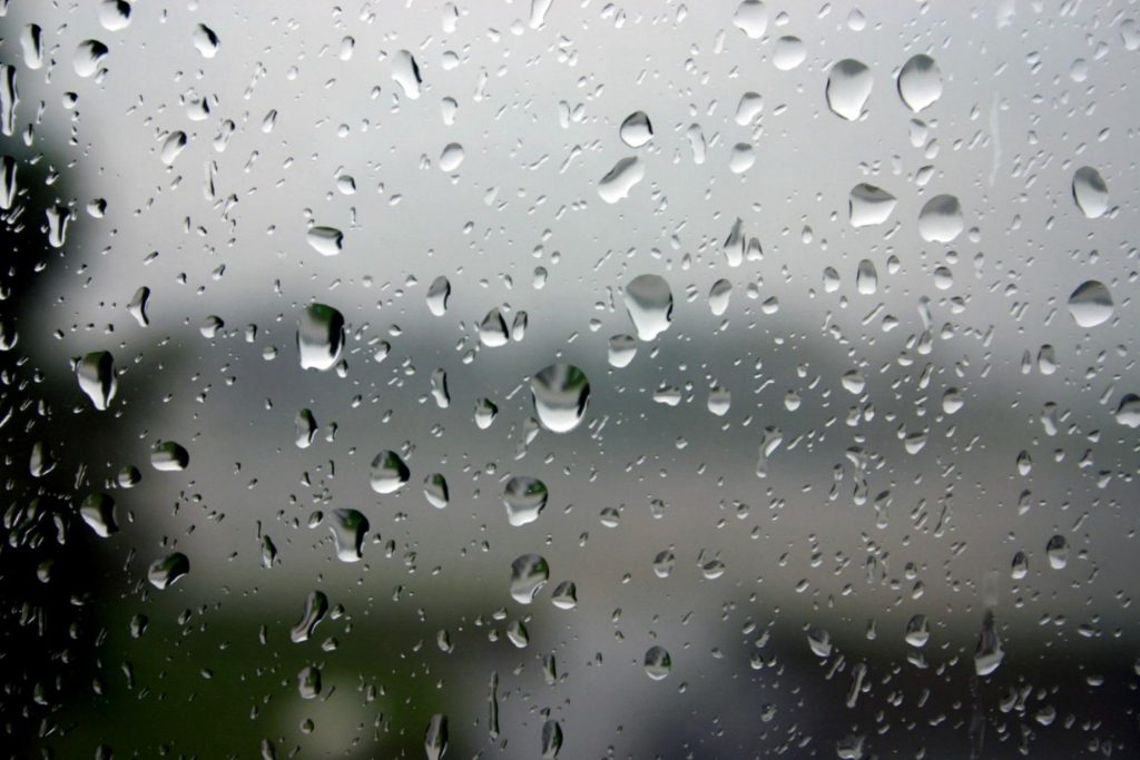 Vreme instabilă și temperaturi încă ridicate: început de aprilie la București Primul weekend al lunii aprilie promite să fie unul de vreme schimbătoare, cu ploi și temperaturi crescute ce pot fi considerate neobișnuite pentru perioada anului