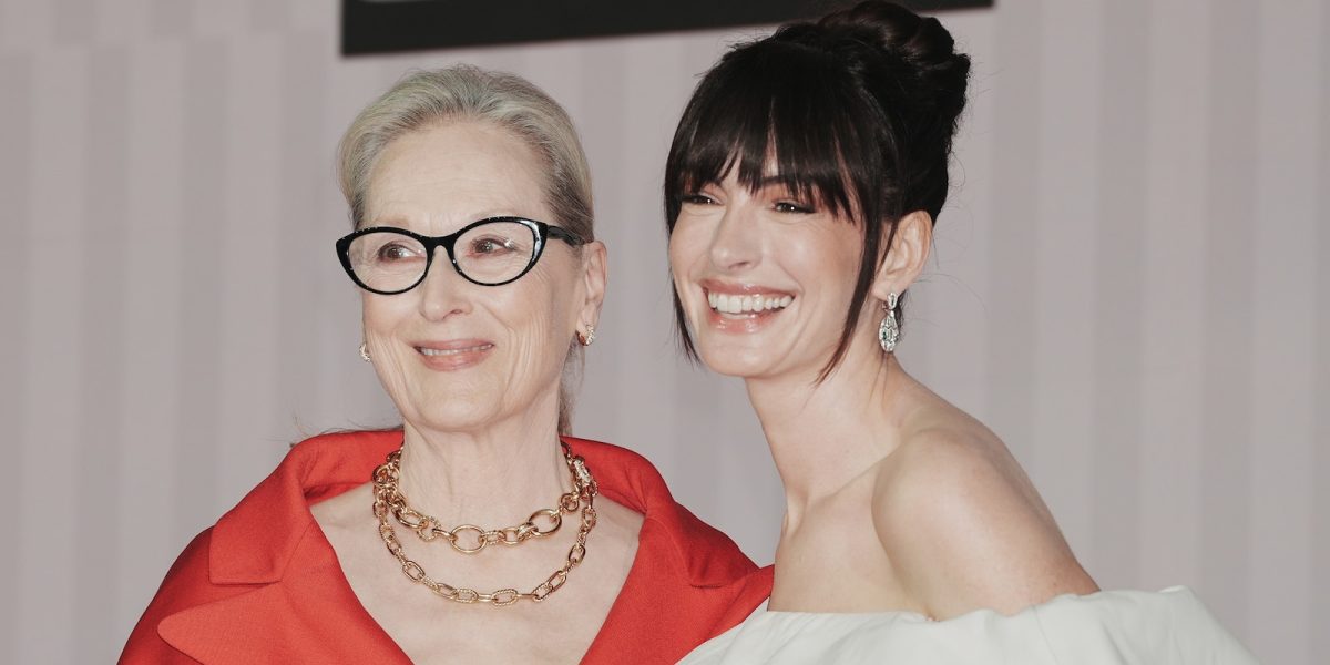 ANNE Hathaway și MERYL Streep, senzație pe „covorul roșu” la „Devil Wears Prada 2”