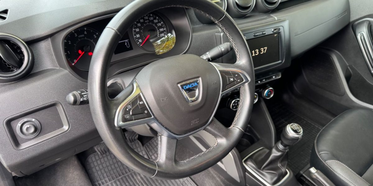 Camera de marșarier defectă: Verificări cruciale la alimentare și conexiuni