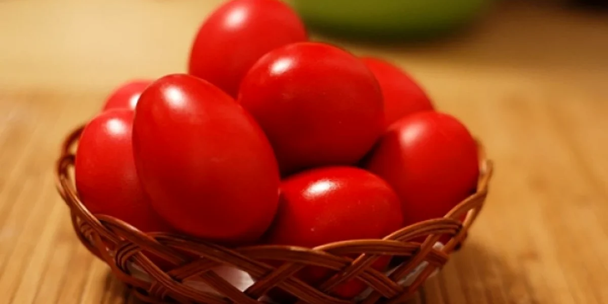 De ce ouăle de Paște nu se strică tot anul? Secretul din Joia Mare