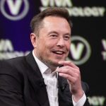 Comandantul Artemis II, laude pentru Elon Musk după „vederea” lui Marte