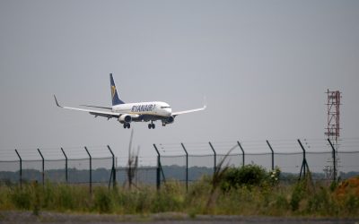 L'Europe veut imposer aux compagnies aériennes low cost le bagage cabine gratuit