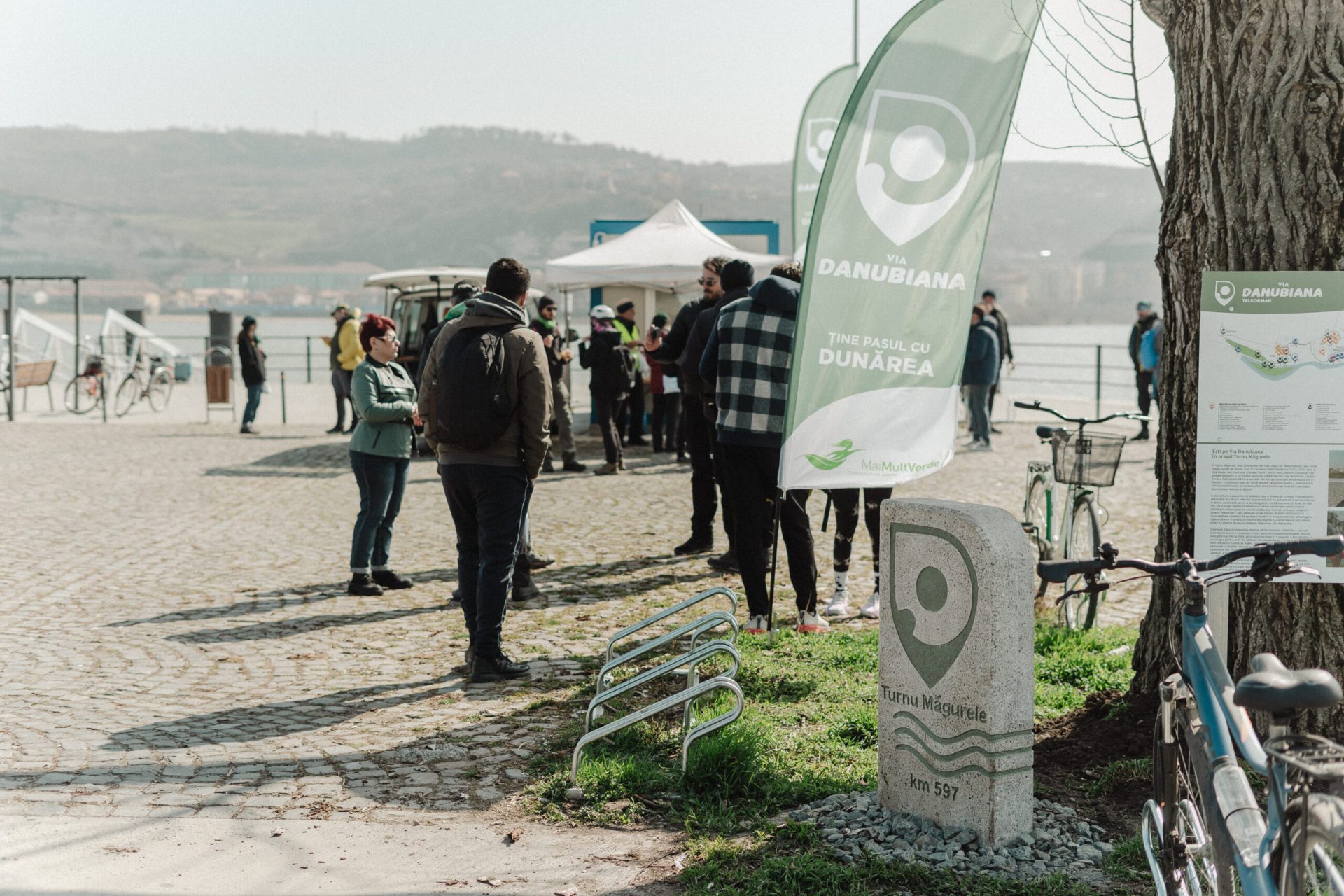 Un traseu ecoturistic inedit de-a lungul Dunării, Via Danubiana, a fost extins și în județul Teleorman, marcajele fiind finalizate recent, anunță Asociația MaiMultVerde