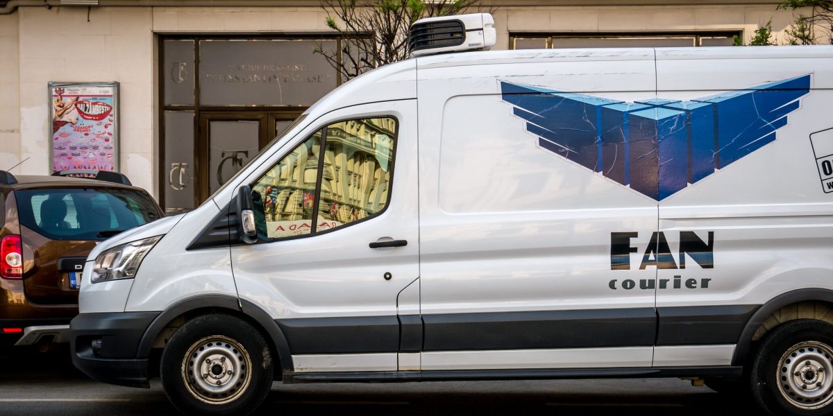 FAN Courier dă lovitura: Închide toate recepțiile! Ce urmează în România